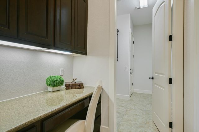 1036 Liberty Park DR 23, Austin, TX 78746
