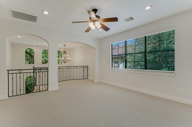 1036 Liberty Park DR 23, Austin, TX 78746