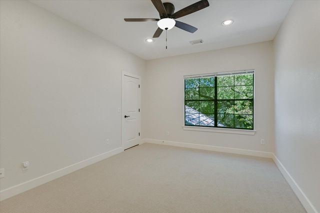 1036 Liberty Park DR 23, Austin, TX 78746