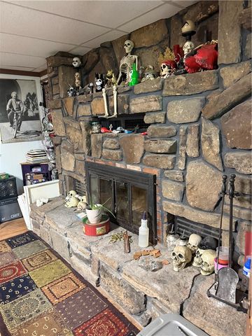 40 E Mountain Drive, Eureka Springs, AR 72632