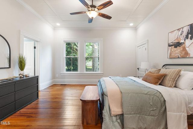 915 S 3rd Street, Sanford, NC 27330