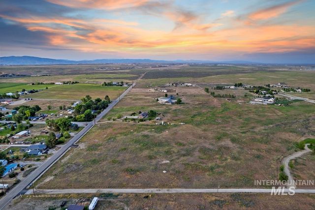 9661 W Kuna Rd., Kuna, ID 83634