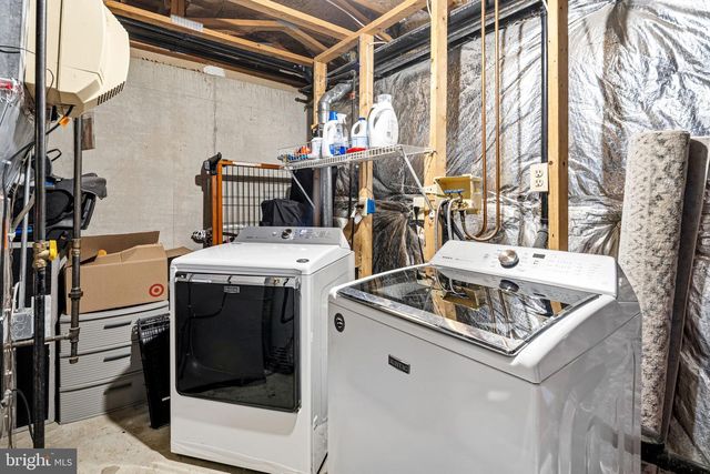 78 PEBBLE LN, Blackwood, NJ 08012