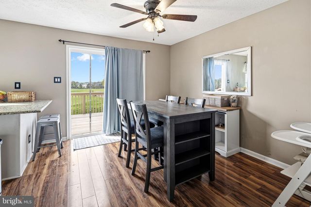 78 PEBBLE LN, Blackwood, NJ 08012