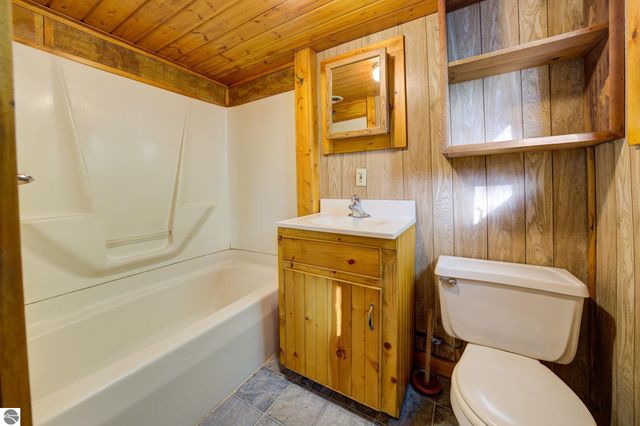 617 Second Street, Traverse City, MI 49684