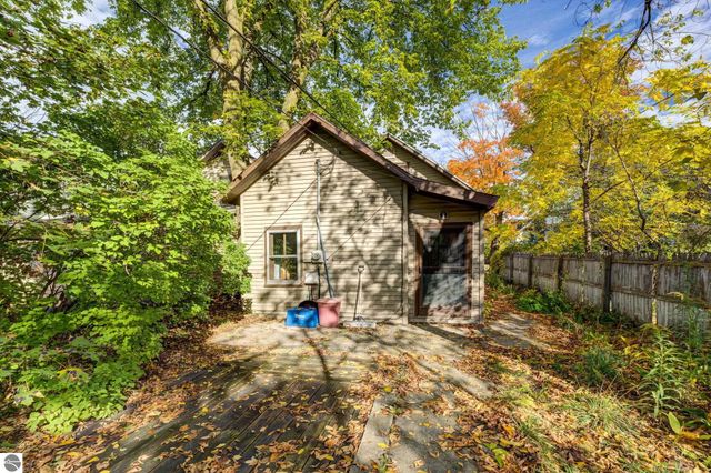 617 Second Street, Traverse City, MI 49684