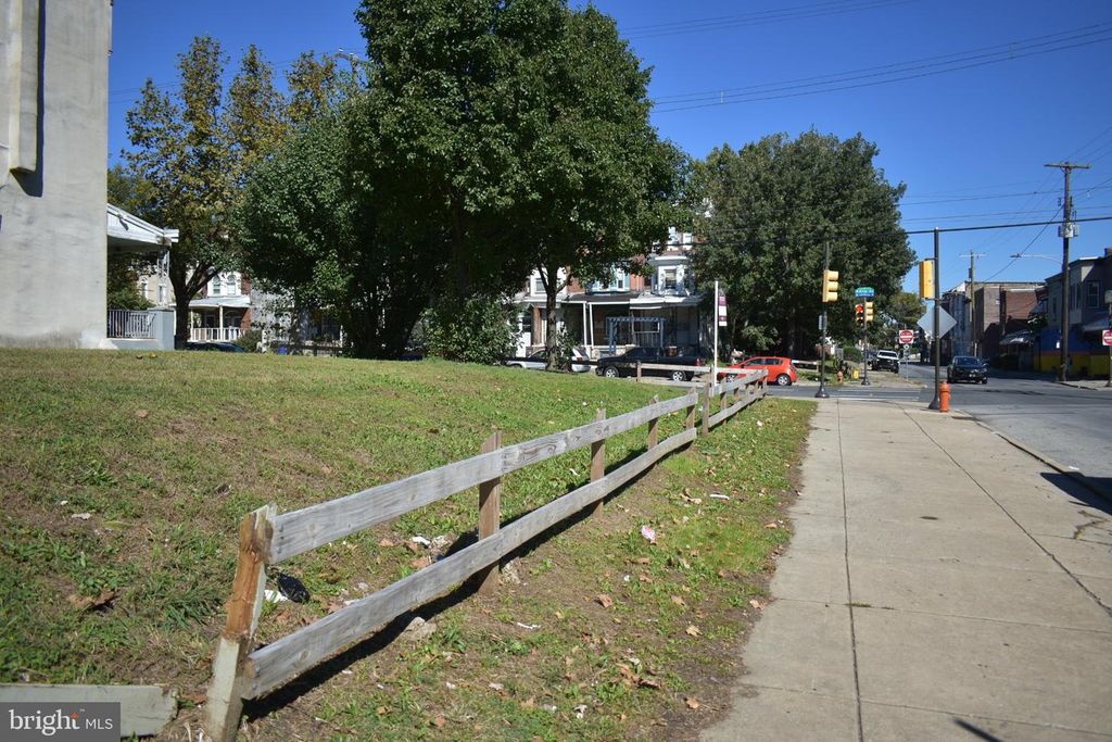 1700 W ERIE AVE, PHILADELPHIA, PA 19140 — photo 3