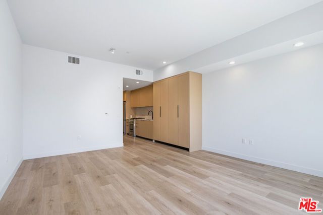 3555 Overland Avenue 404, Los Angeles, CA 90034