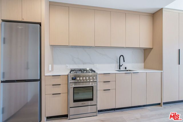 3555 Overland Avenue 404, Los Angeles, CA 90034