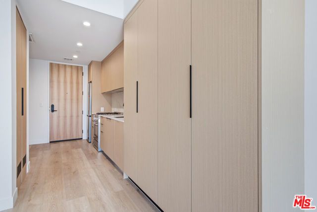 3555 Overland Avenue 404, Los Angeles, CA 90034