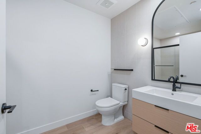 3555 Overland Avenue 404, Los Angeles, CA 90034