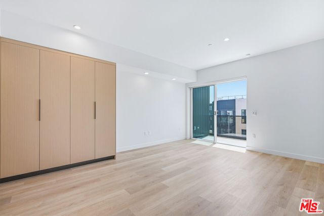 3555 Overland Avenue 404, Los Angeles, CA 90034
