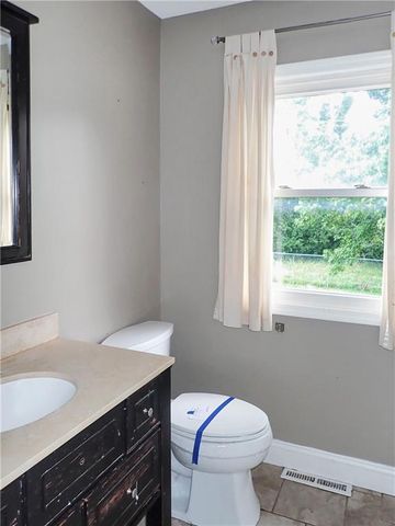 13327 Donnelly Avenue, Grandview, MO 64030