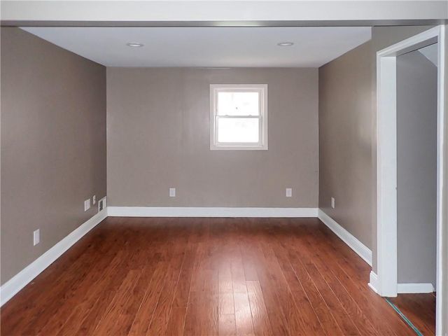 13327 Donnelly Avenue, Grandview, MO 64030