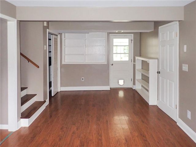 13327 Donnelly Avenue, Grandview, MO 64030