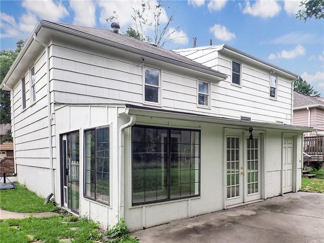 13327 Donnelly Avenue, Grandview, MO 64030