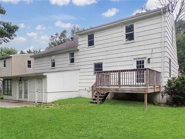 13327 Donnelly Avenue, Grandview, MO 64030