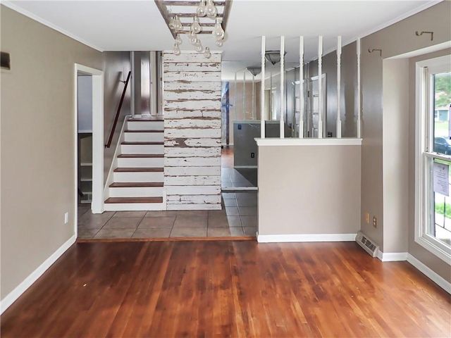 13327 Donnelly Avenue, Grandview, MO 64030