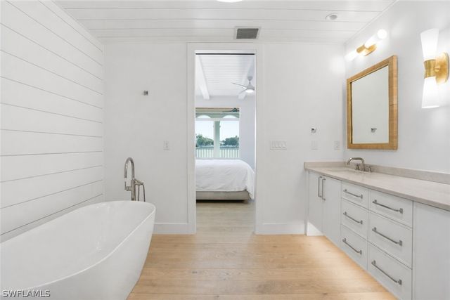 4000 Gulf Shore BLVD N 3000, Naples, FL 34103