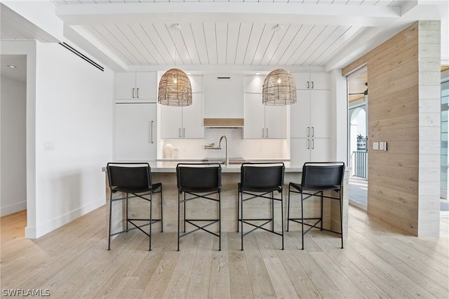 4000 Gulf Shore BLVD N 3000, Naples, FL 34103