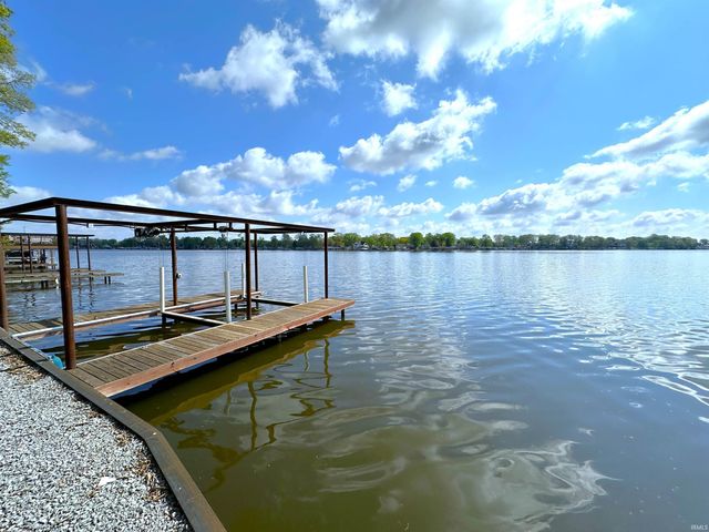 2951 N Lakeshore Drive, Monticello, IN 47960