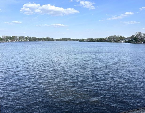 2951 N Lakeshore Drive, Monticello, IN 47960