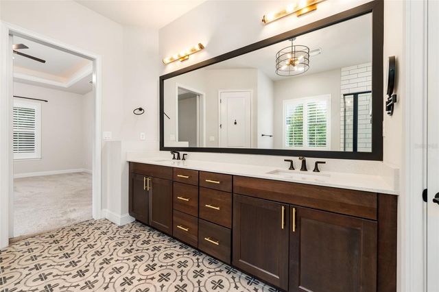 11081 SW 38TH BOULEVARD, Gainesville, FL 32608