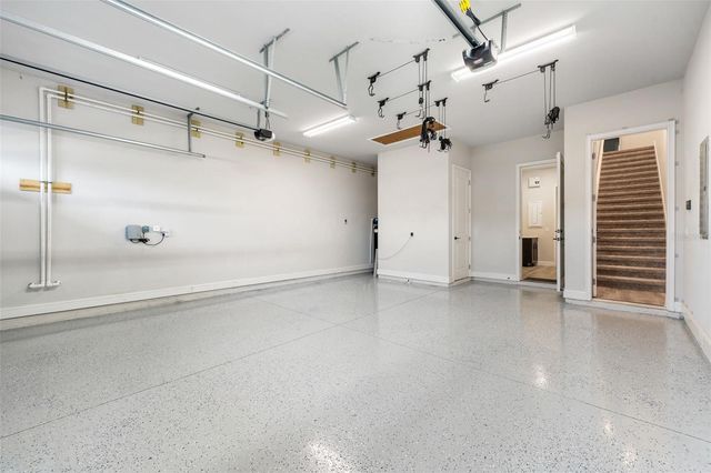 11081 SW 38TH BOULEVARD, Gainesville, FL 32608