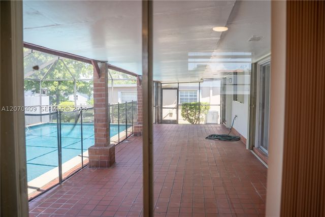 20200 SW 90th Ave Rd, Cutler Bay, FL 33189