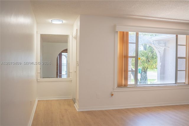 20200 SW 90th Ave Rd, Cutler Bay, FL 33189