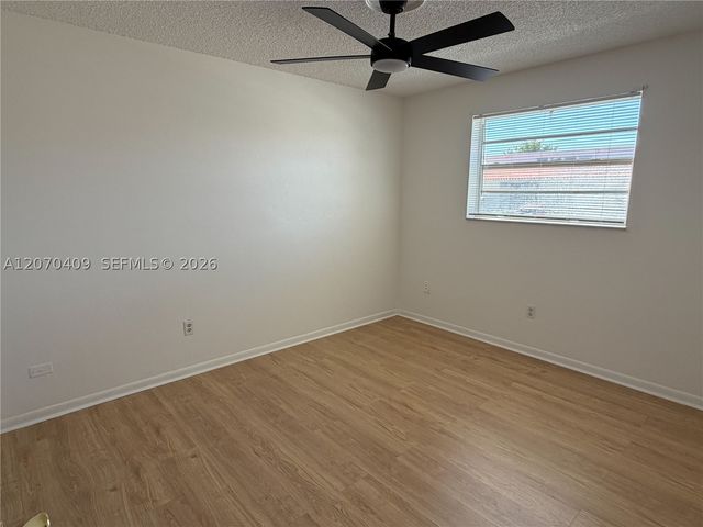 20200 SW 90th Ave Rd, Cutler Bay, FL 33189
