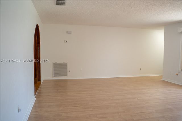 20200 SW 90th Ave Rd, Cutler Bay, FL 33189