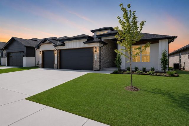 7116 NW 155th Street, Edmond, OK 73013