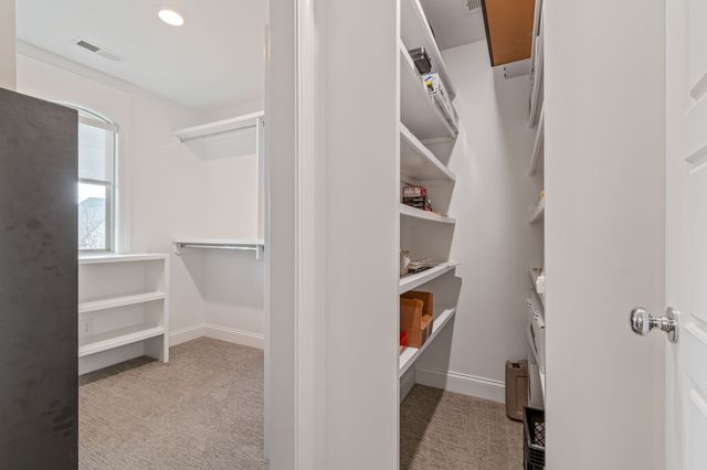 8007 June Apple Ln, Spring Hill, TN 37174