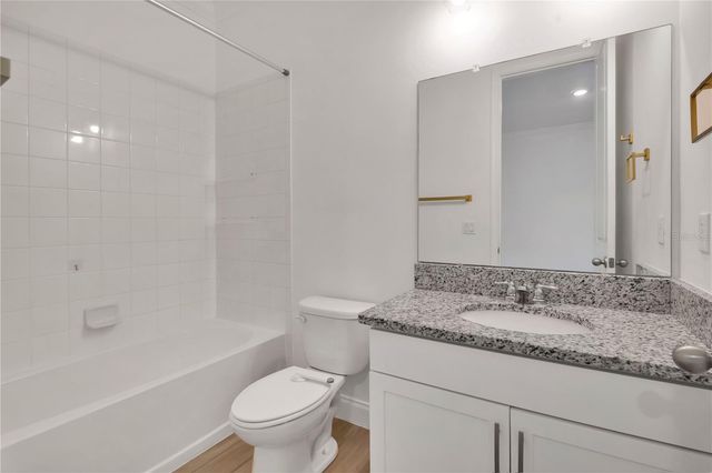 8318 VIVARO ISLE WAY, Windermere, FL 34786
