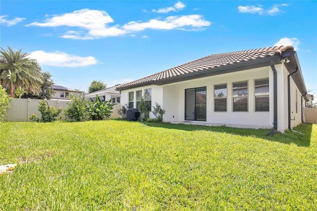 8318 VIVARO ISLE WAY, Windermere, FL 34786