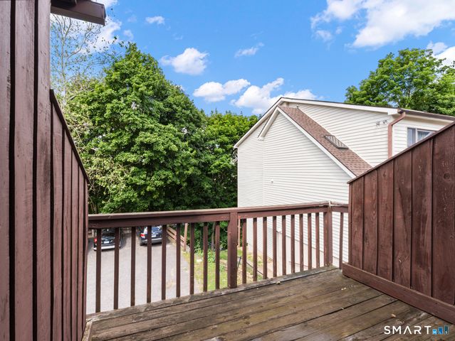 1 Fairfield Avenue 3, Danbury, CT 06810