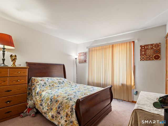 1 Fairfield Avenue 3, Danbury, CT 06810