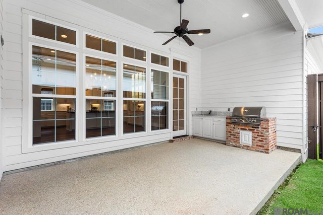 10733 Spring Fest Ln, Baton Rouge, LA 70810