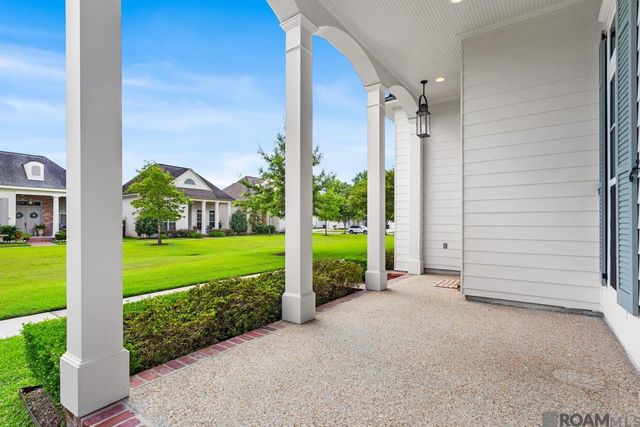 10733 Spring Fest Ln, Baton Rouge, LA 70810