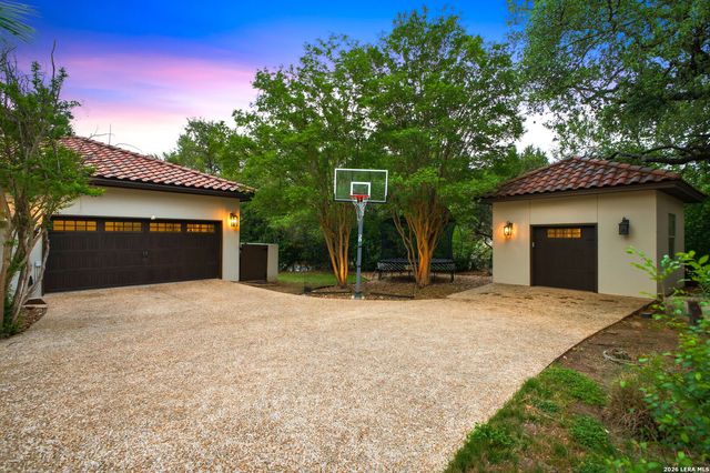 1 BELCOURT PL, San Antonio, TX 78257