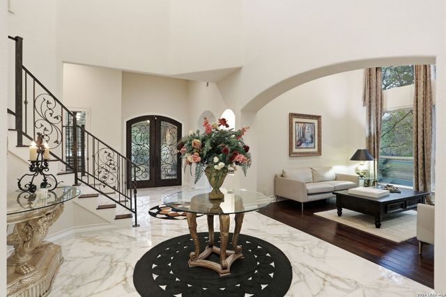 1 BELCOURT PL, San Antonio, TX 78257