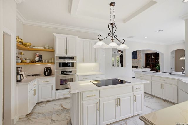 1 BELCOURT PL, San Antonio, TX 78257