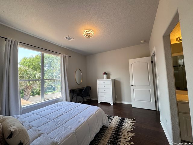 1 BELCOURT PL, San Antonio, TX 78257