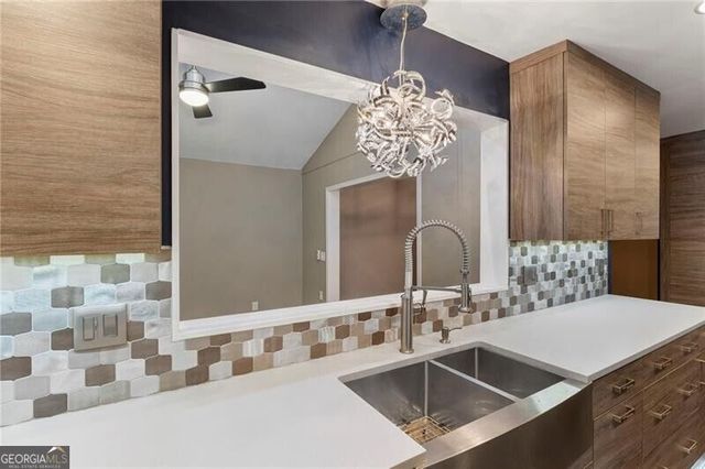 3000 Sawtooth Circle, Johns Creek, GA 30022