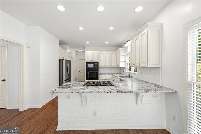 520 Waterside Court, Canton, GA 30114