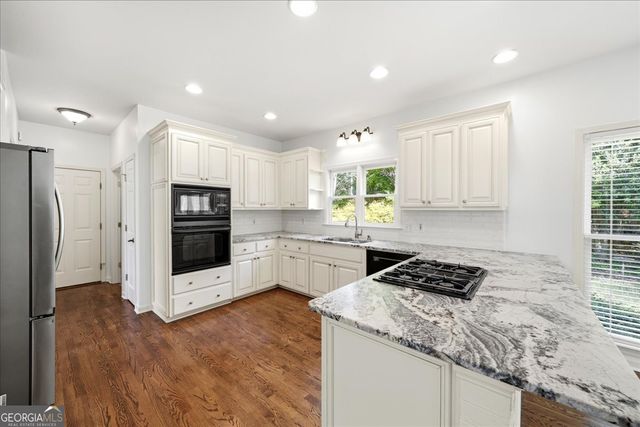 520 Waterside Court, Canton, GA 30114