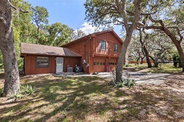10221 OSCEOLA DRIVE, New Port Richey, FL 34654