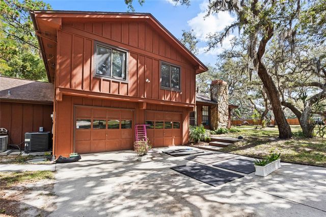 10221 OSCEOLA DRIVE, New Port Richey, FL 34654