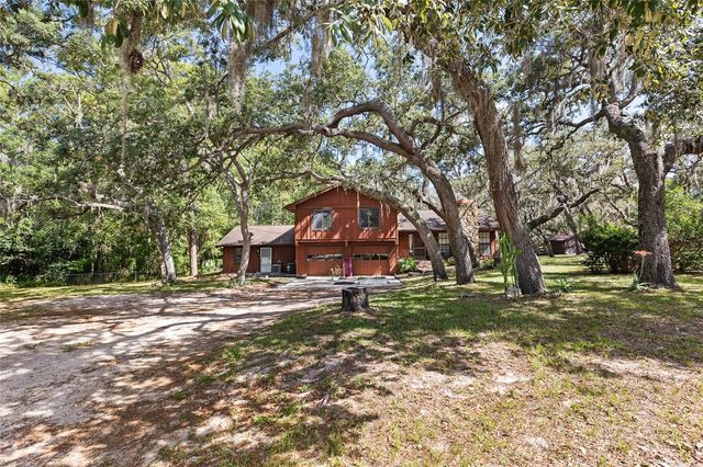 10221 OSCEOLA DRIVE, New Port Richey, FL 34654